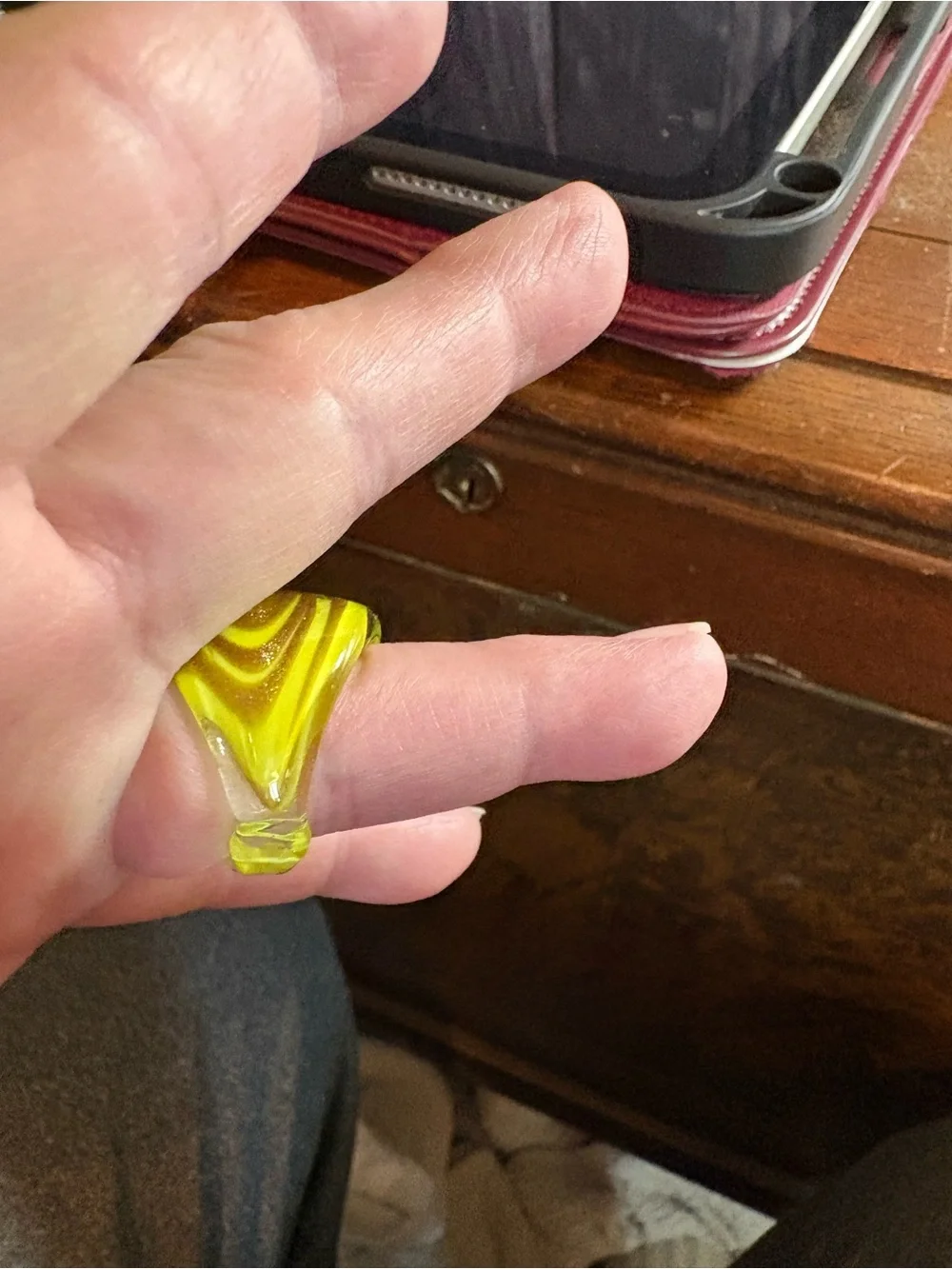 Yellow Swirl Decorative Glass Ring - Unbranded size 6 1/2